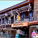 Antalya : un grande negozio su 2 piani dedicato ai souvenirs e allo shopping