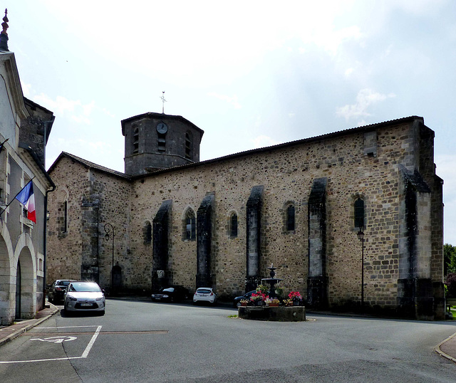 Bussière-Badil - Notre-Dame-de-la-Nativité