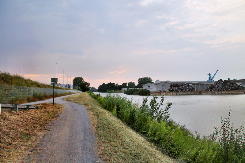 Datteln-Hamm-Kanal am Hafen Uentrop (Hamm) / 20.07.2022