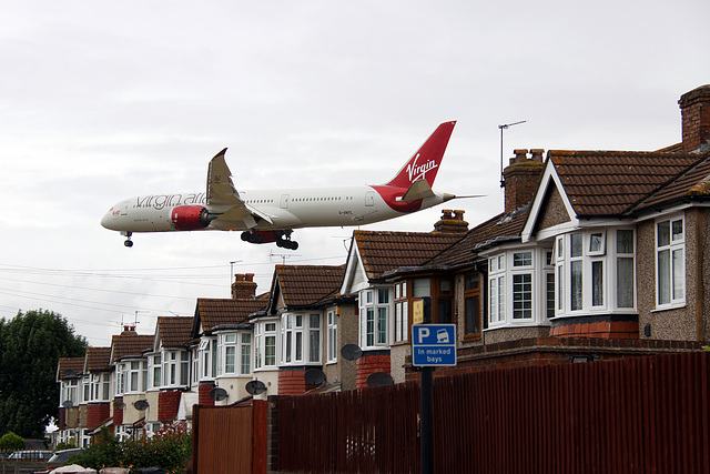 Heathrow Landings