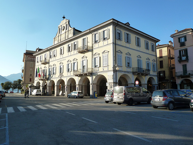 Verbania Pallanza, palazzo di Città