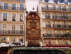 Bon vendredi à tous !❤️ HFF/.....................Paris