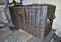 edington church wilts  c14 chest