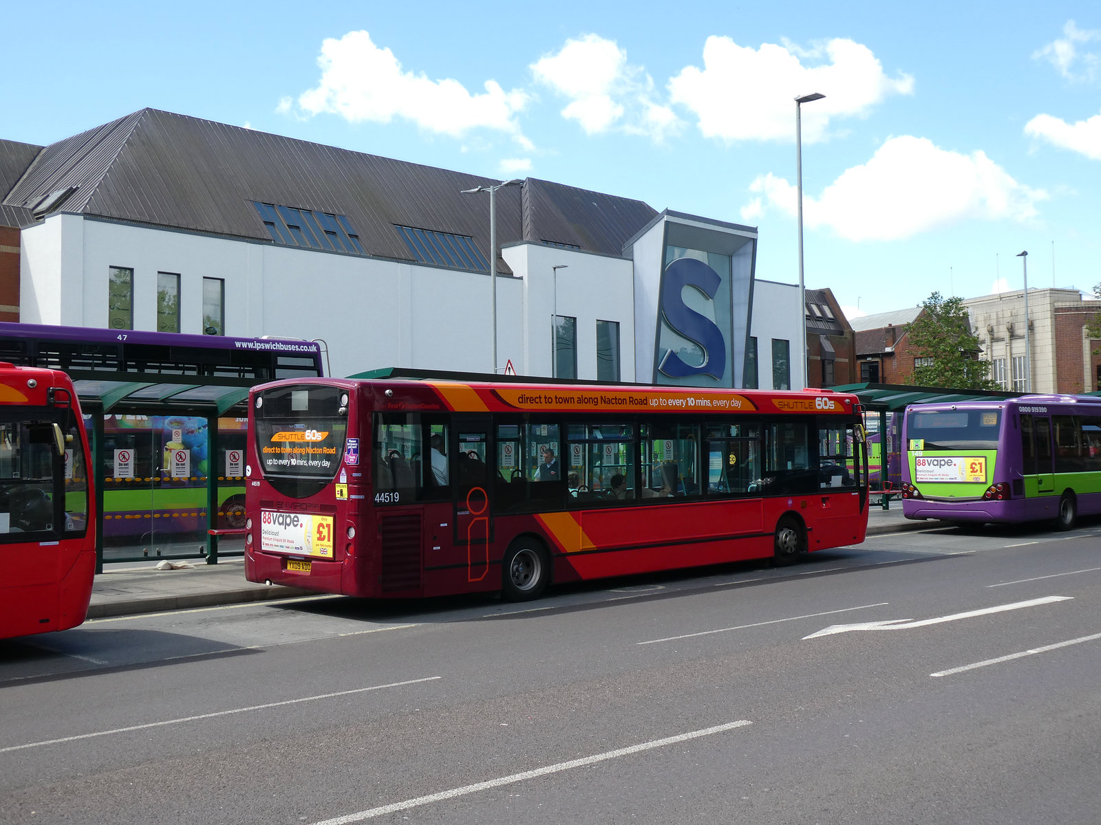 First Eastern Counties 44519 (YX09 ADO) in Ipswich - 21 Jun 2019 (P1020687)