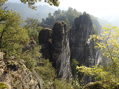 Bastei-Blick ins Elbsandsteingebirge