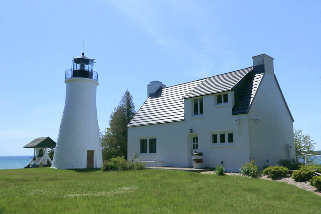 Old Presque Isle Light