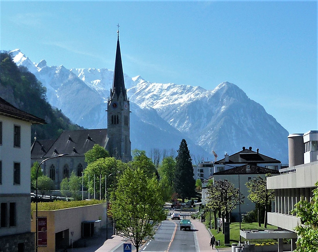 St. Florin vor den Alpen