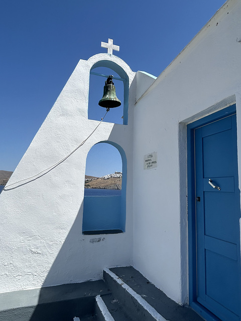 Άγιος Κωνσταντίνος .