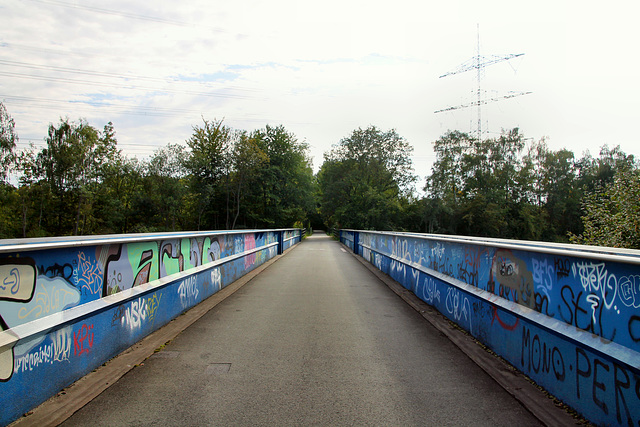 "Rheinischer Esel", auf der ehem. Eisenbahnbrücke über der A44 (Witten-Stockum) / 22.09.2019