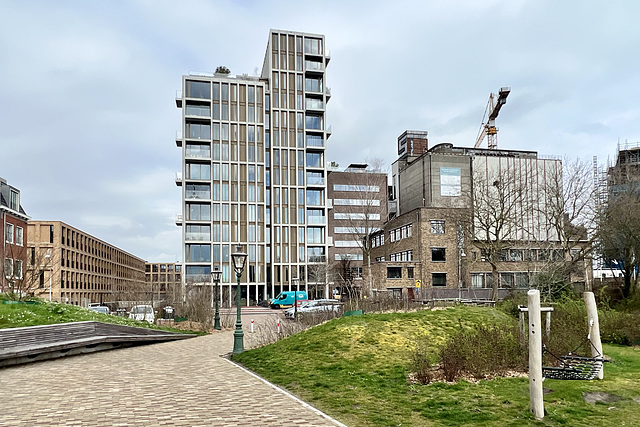 New buildings of the former ﬂour mill