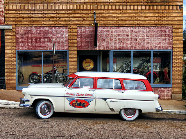 Broken Spoke Saloon