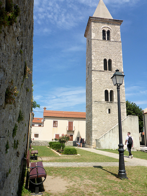 HBM an der Kirche Kirche Chorvatsko