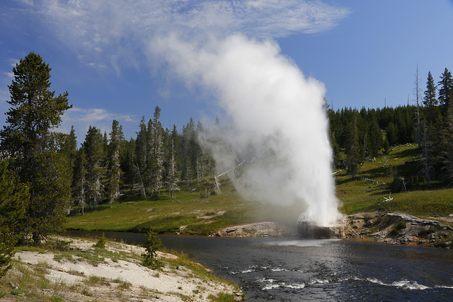 Riverside Geyser