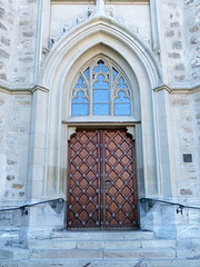 Eingang zur Kirche St. Florin