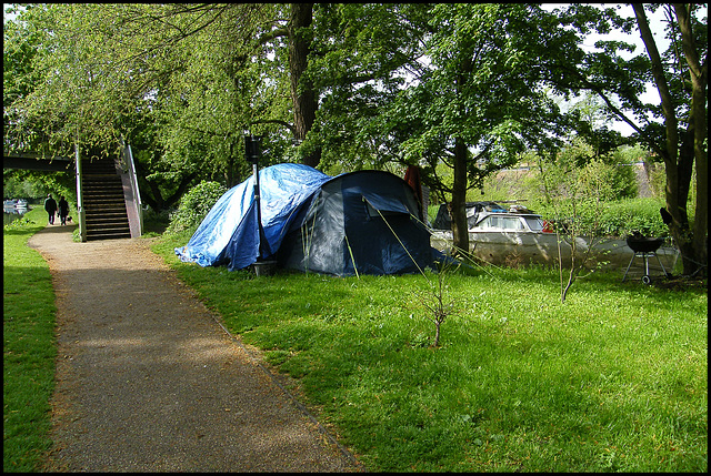 burglars' campsite