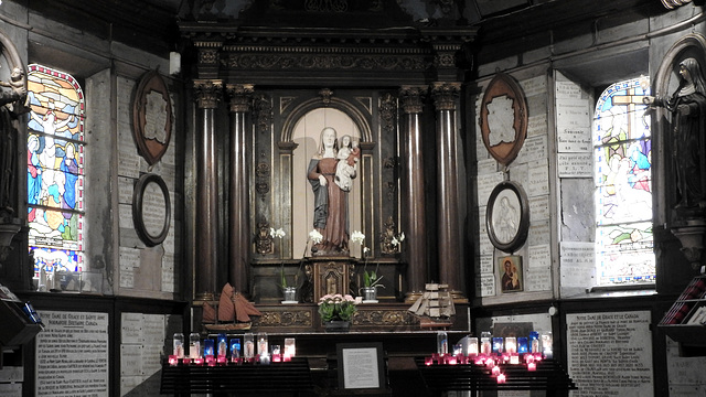 Chapelle Notre Dame de Grâce interior