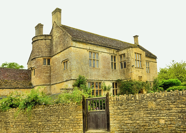 Manor Farm House - 1608