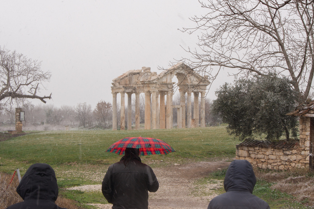 Aphrodisias - Tetrapylon DSC03676