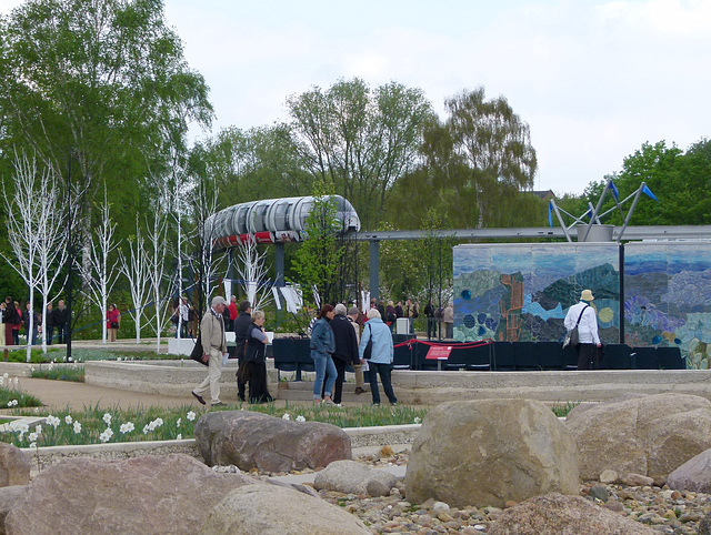 Freiluft-Kachel-Wasser-Kino