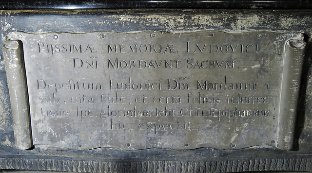 turvey church, beds  (8)c17 tomb of 3rd lord mordaunt +1601, tomb chest with pall and heraldry