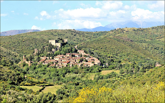 Castelnou (66) 23 mai 2015.