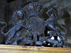wirksworth church, derbs; early c19 royal arms, perhaps cast iron