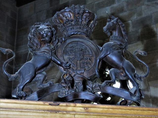 wirksworth church, derbs; early c19 royal arms, perhaps cast iron