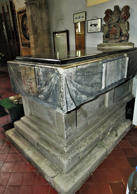 turvey church, beds  (11)c17 tomb of 3rd lord mordaunt +1601, tomb chest with pall and heraldry