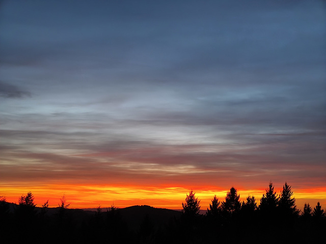 12.11.25 / 17h40 [EXPLORER]