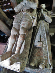 turvey church, beds  (13)c16 tomb with effigies of 2nd lord mordaunt +1571 and his two wives