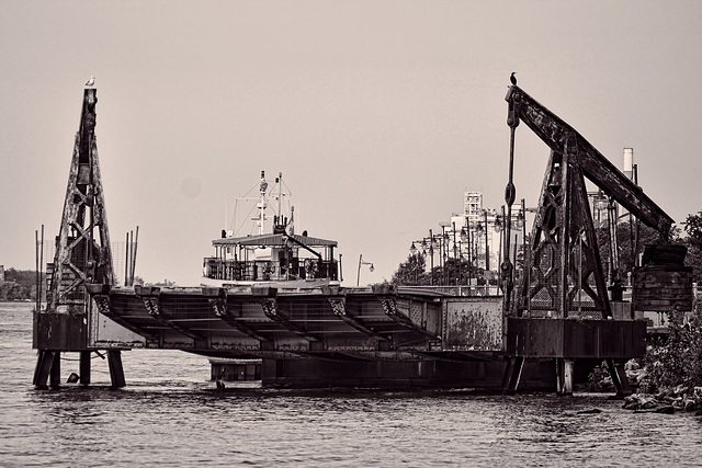 Railcar loader (sepia)