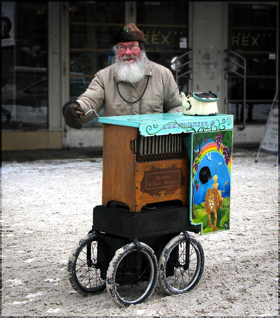 street organ