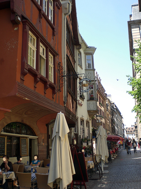 Unterwegs in der Rue du Maroquin in Strassburg