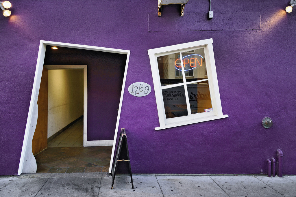Kiki Restaurant – 9th Avenue between Lincoln Way and Irving Street, Inner Sunset District, San Francisco, California