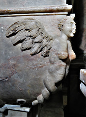 turvey church, beds  (23)c16 tomb with effigies of 2nd lord mordaunt +1571 and his two wives