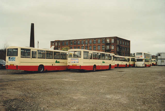 Rossendale Transport buses at the Rochdale yard – 16 Apr 1995 (261-05) Rossendale Transport buses at the Rochdale yard – 16 Apr 1995 (261-05)