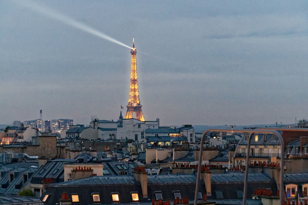 Le phare et la roue