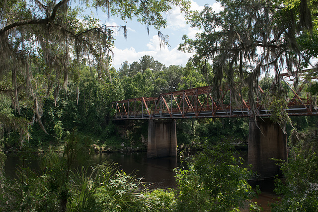 Suwannee River US 90 bridge (#0555)