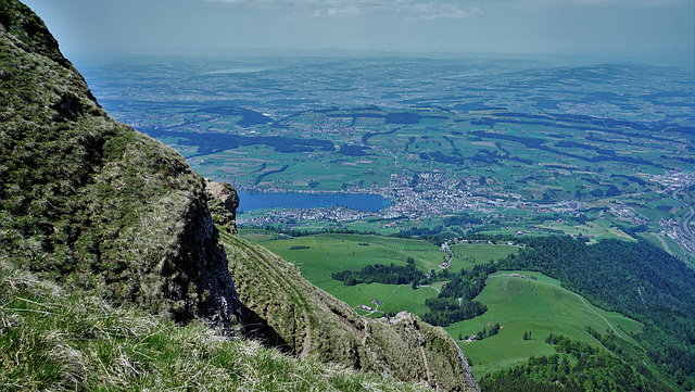 Rigi 20.05.22 / Blick auf Küssnacht SZ (Das war Tells Geschoss!)