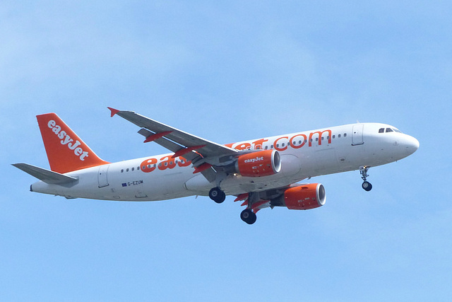 G-EZUM approaching Gatwick - 24 June 2015