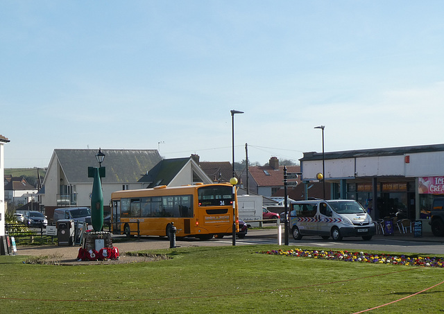 Sanders Coaches SK07 CGG in Mundesley - 15 Mar 2022 (P1110036)