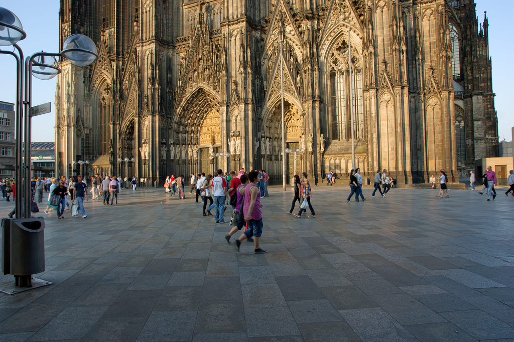 at the foot of the Cathedral of Colonia