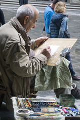 Painter outside Uffizi