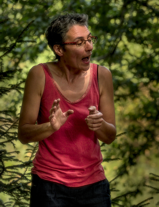 Nathalie, conteuse en pleine action