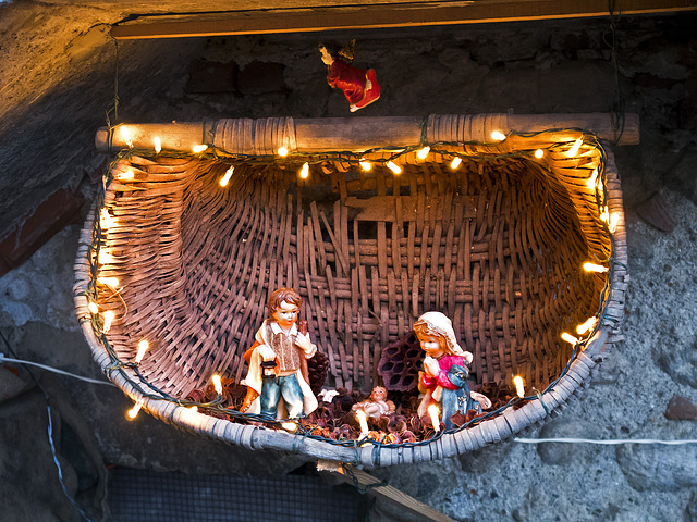 Postua 2014 (Vercelli), Nativity scenes and other - The Nativity in the basket