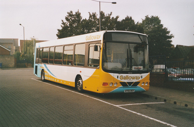 Galloway European 228 (AY55 DGV) in Bury St. Edmunds – 7 Oct 2005 (551-12)