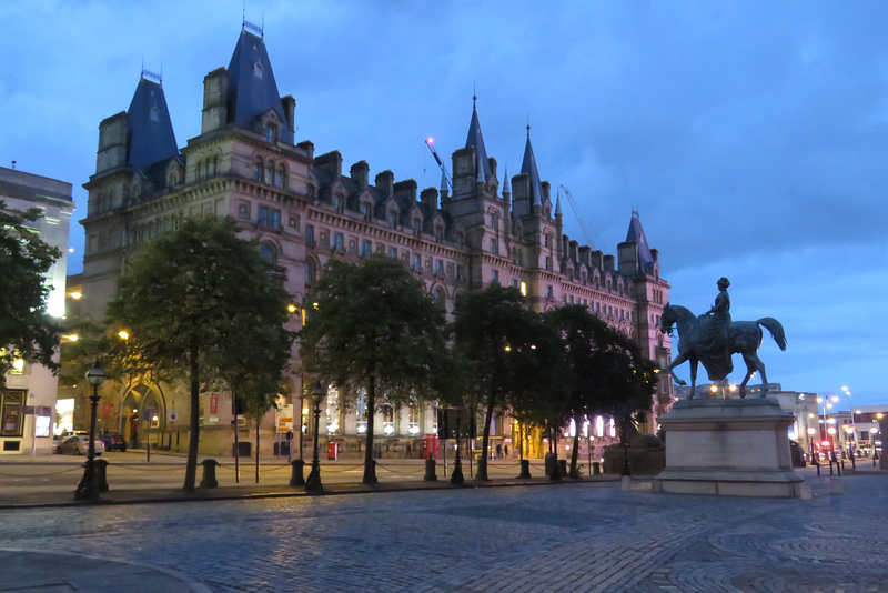 liverpool lime street station hotel