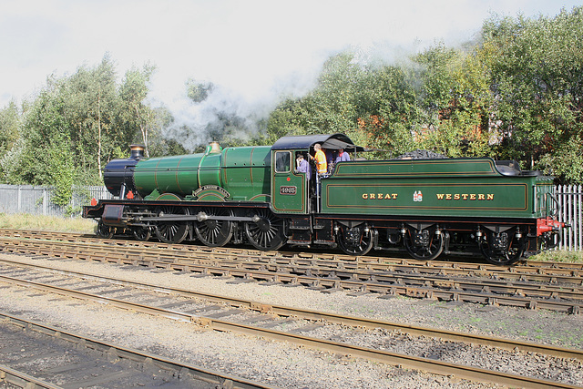 4965 ROOD ASHTON HALL at Barrow Hill 21st October 2006