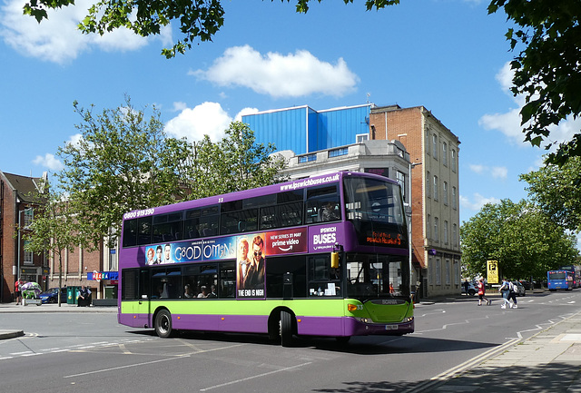 Ipswich Buses 33 (YR61 RRV) - 21 Jun 2019 (P1020716)