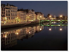 306 Bayonne et la Nive.